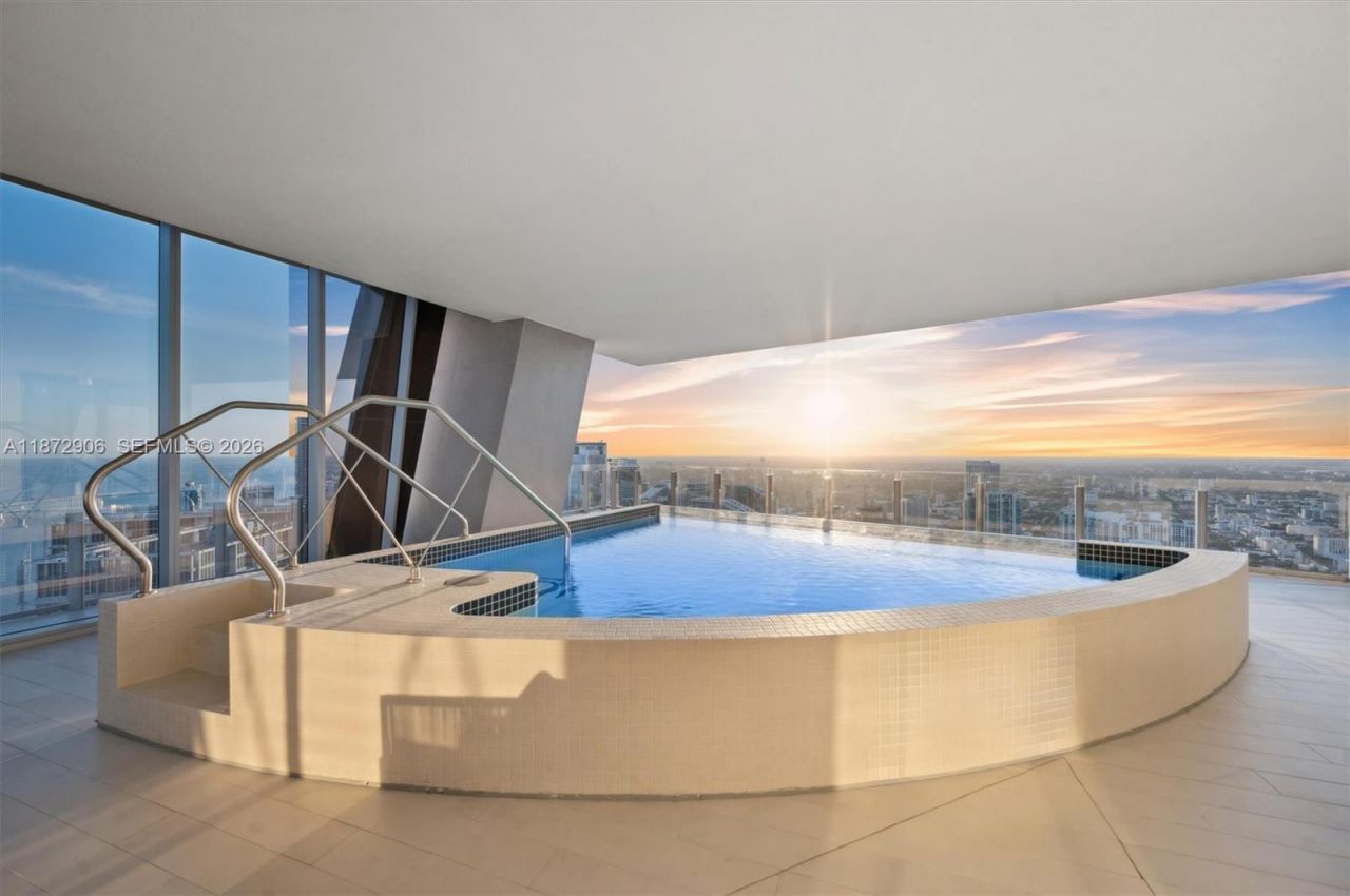 300 Biscayne Blvd Way, Unit PH6001, Miami, FL 33131 Photo