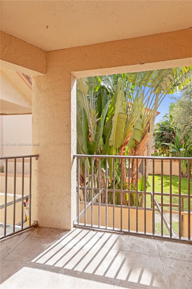 949 SW 113th Ter, Pembroke Pines, FL 33025 Photo