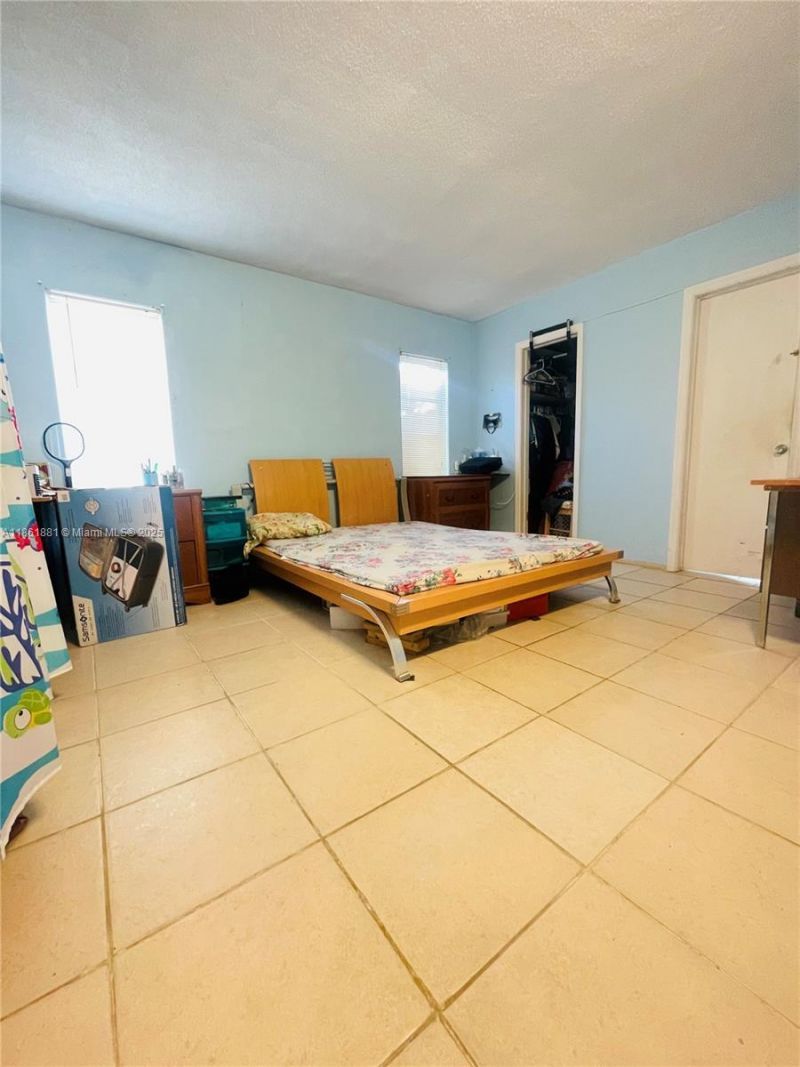 8203 NW 73rd Ter, Tamarac, FL 33321 Photo