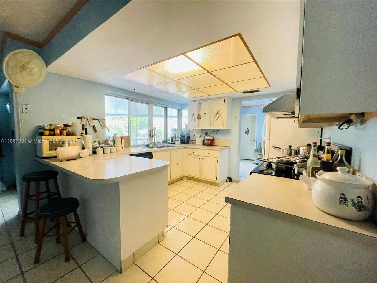 8203 NW 73rd Ter, Tamarac, FL 33321 Photo