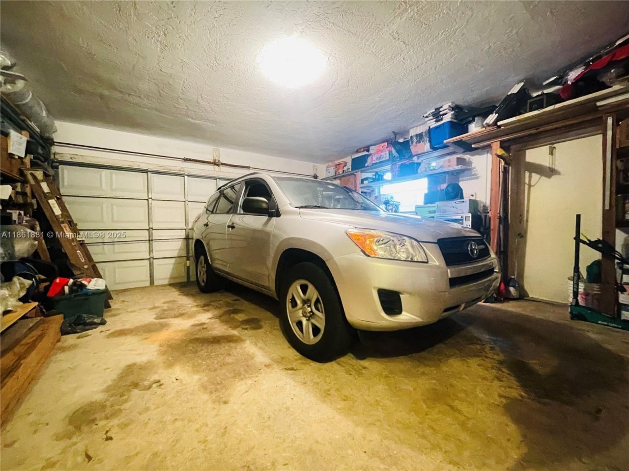 8203 NW 73rd Ter, Tamarac, FL 33321 Photo