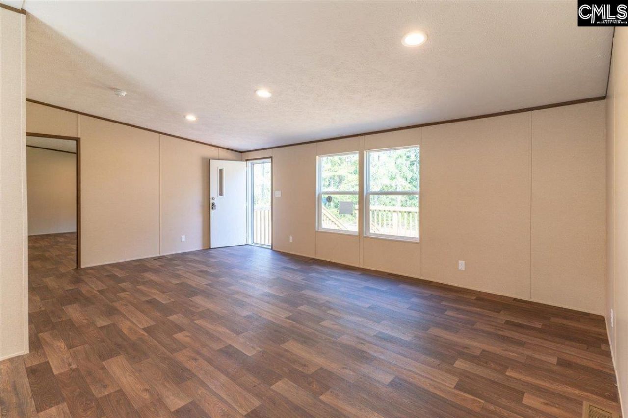 762 White Pond Road Photo 8