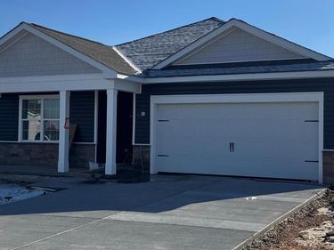 2025 PAPERBACK WAY, YORK, PA 17408