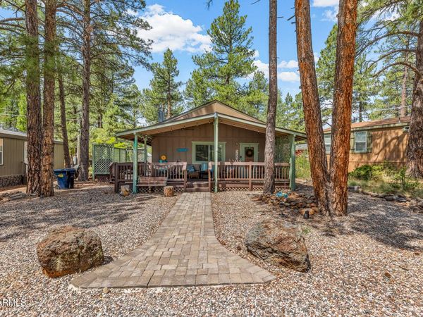 17100 S POCO Place, Munds Park, AZ 86017