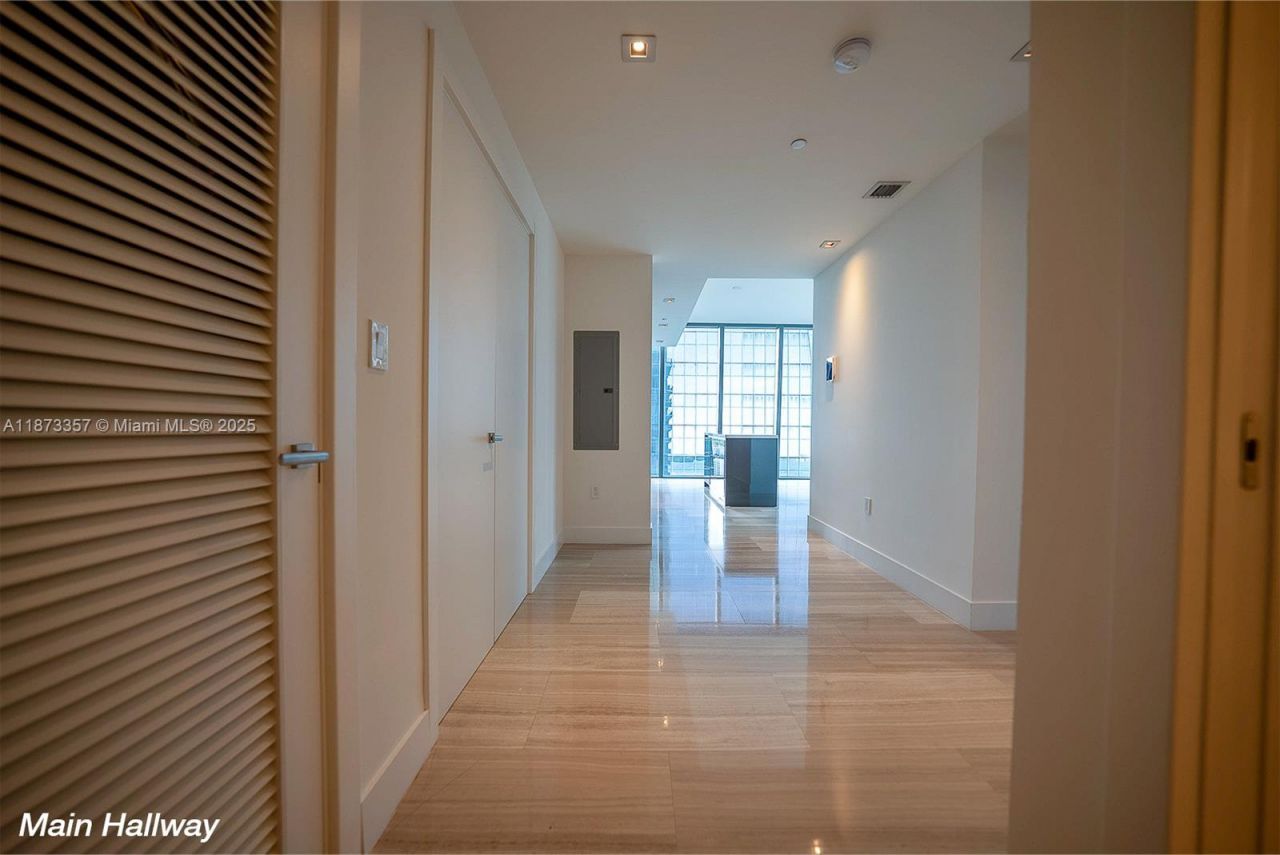 1451 Brickell Ave, Unit 2706, Miami, FL 33131 Photo
