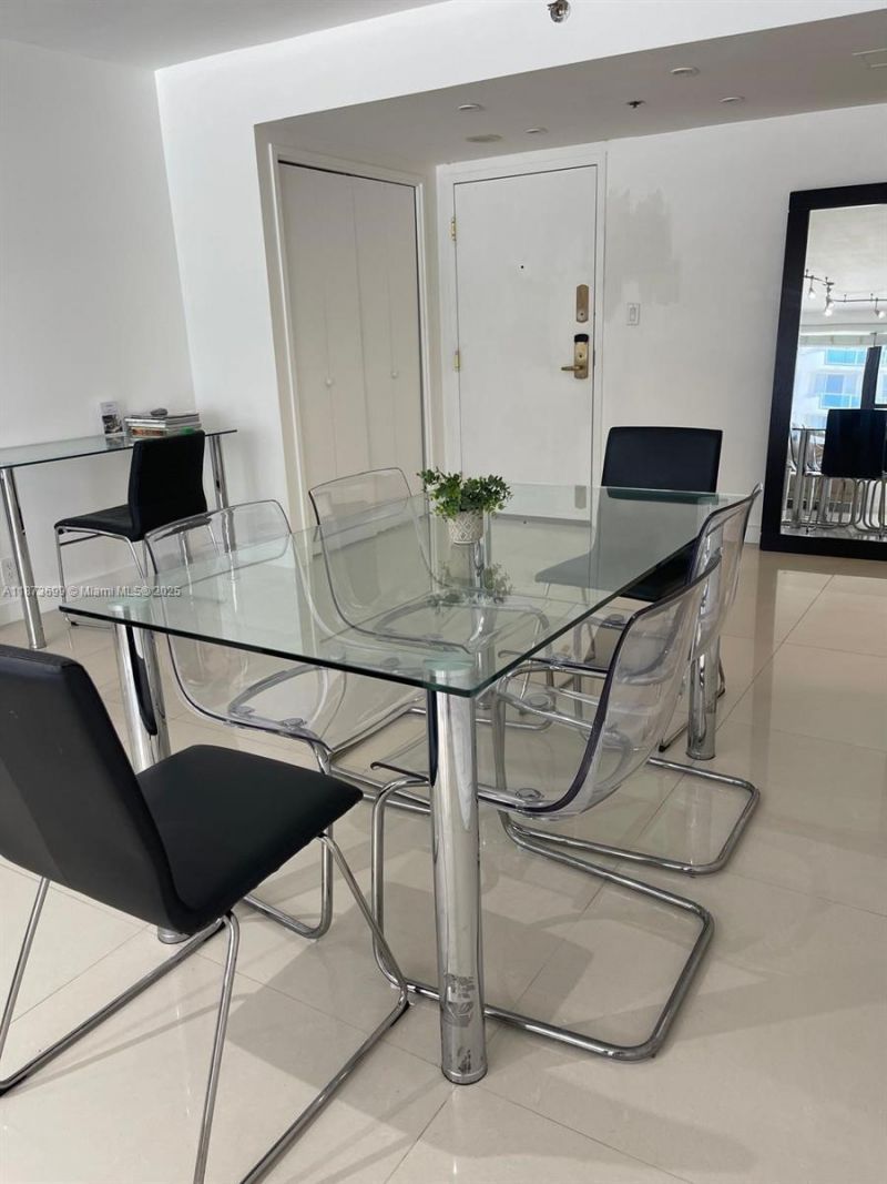 5225 Collins Ave, Unit 515, Miami Beach, FL 33140 Photo