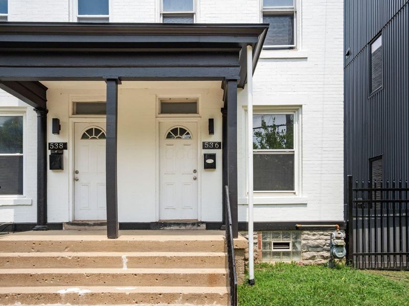 536 W Town Street, Columbus, OH 43215 Photo 3