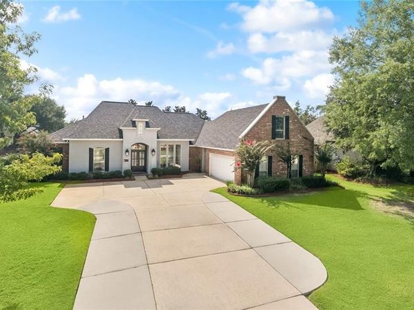 1151 SCARLET OAK Lane, Mandeville, LA 70448
