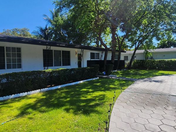 14715 N Spur Drive, Miami, FL 33161