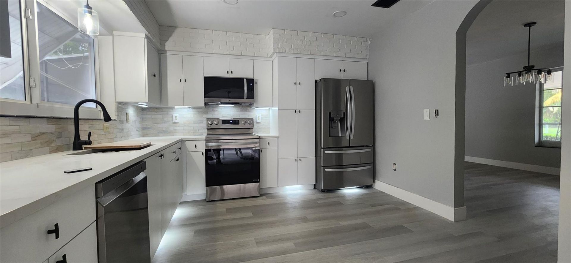 14715 N Spur Drive, Miami, FL 33161 Photo