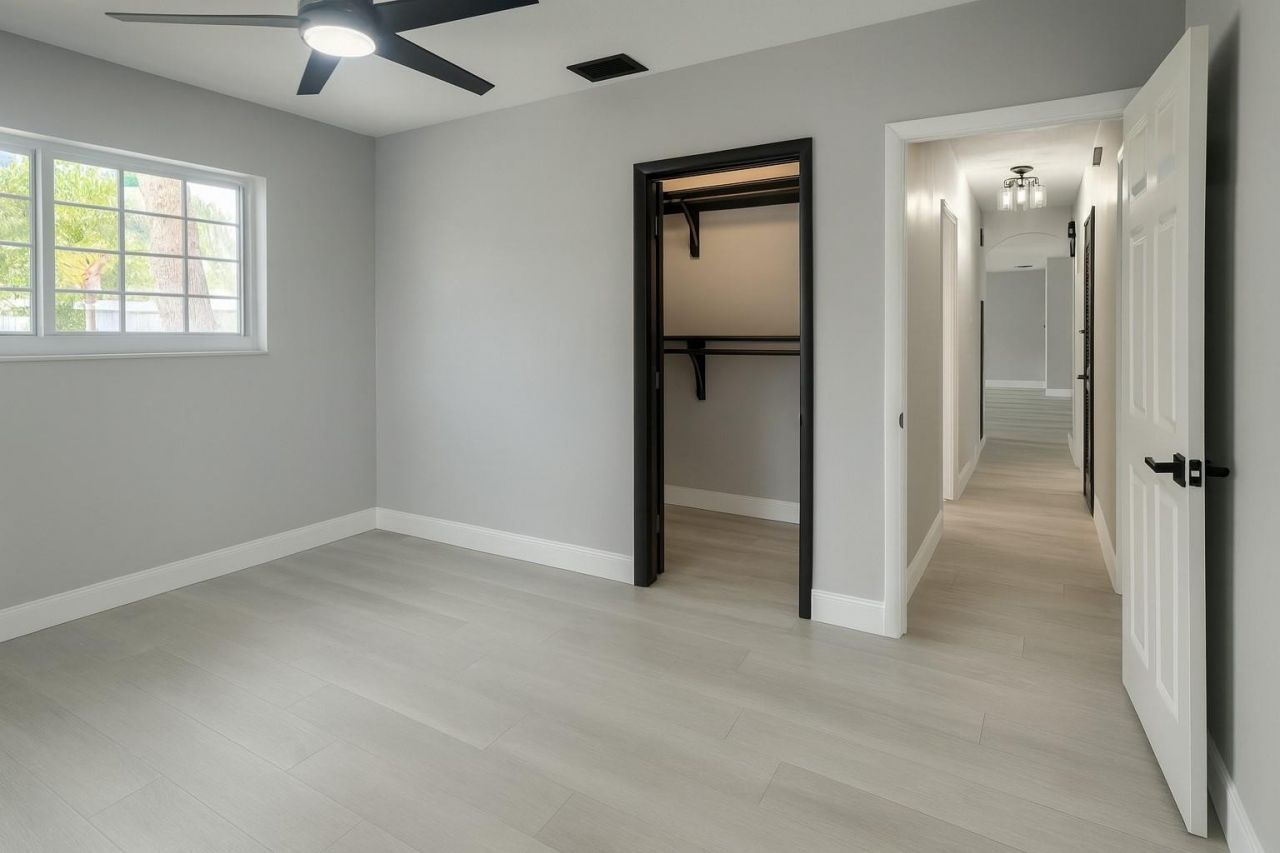 14715 N Spur Drive, Miami, FL 33161 Photo