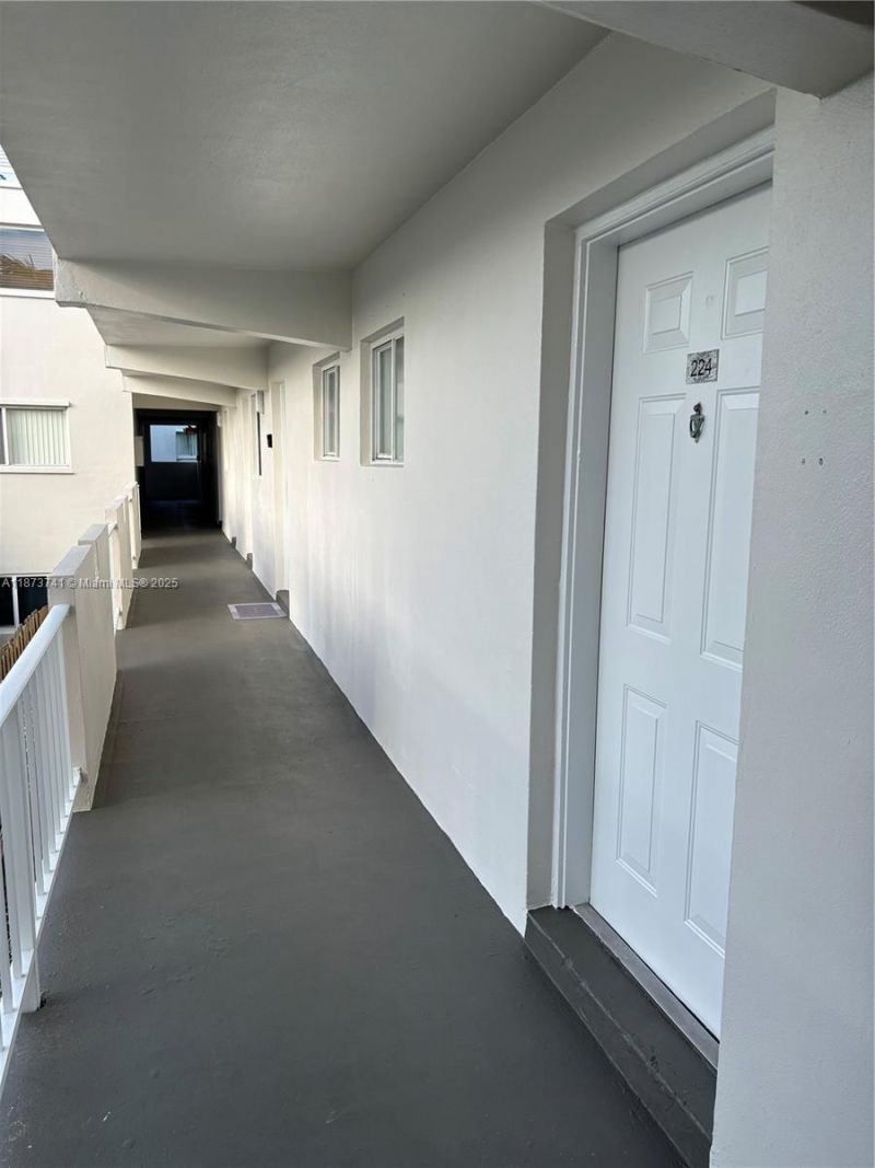 7701 SW 88th St, Unit B224, Miami, FL 33156 Photo