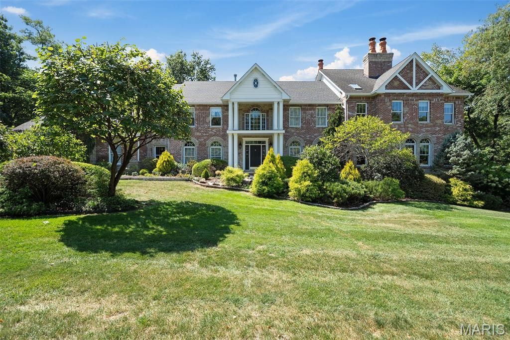 10610 Deerpath Acres Court, Saint Louis, MO 63128 Main Photo