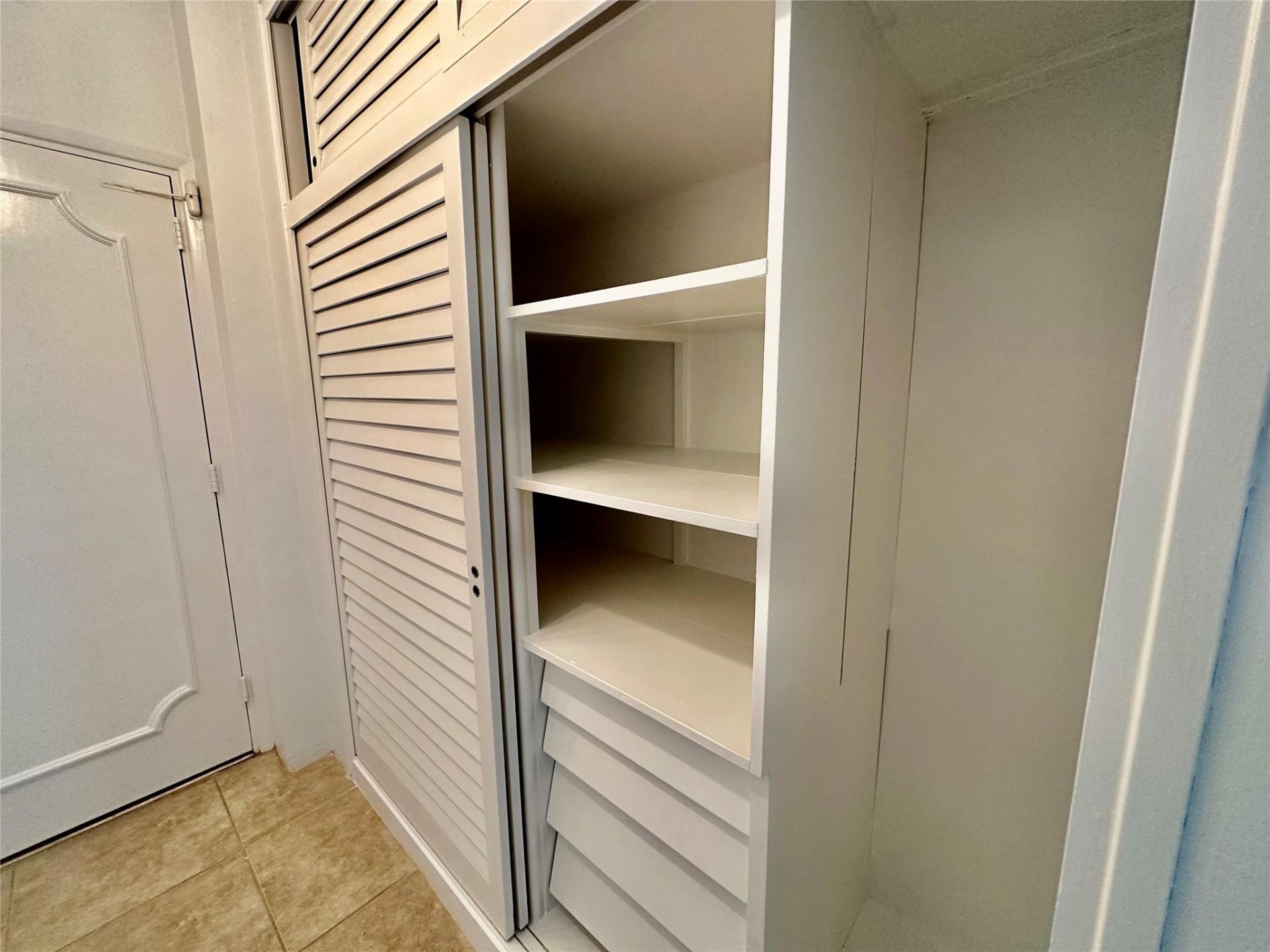 3200 NE 36th Street, Unit 1412A, Fort Lauderdale, FL 33308 Photo