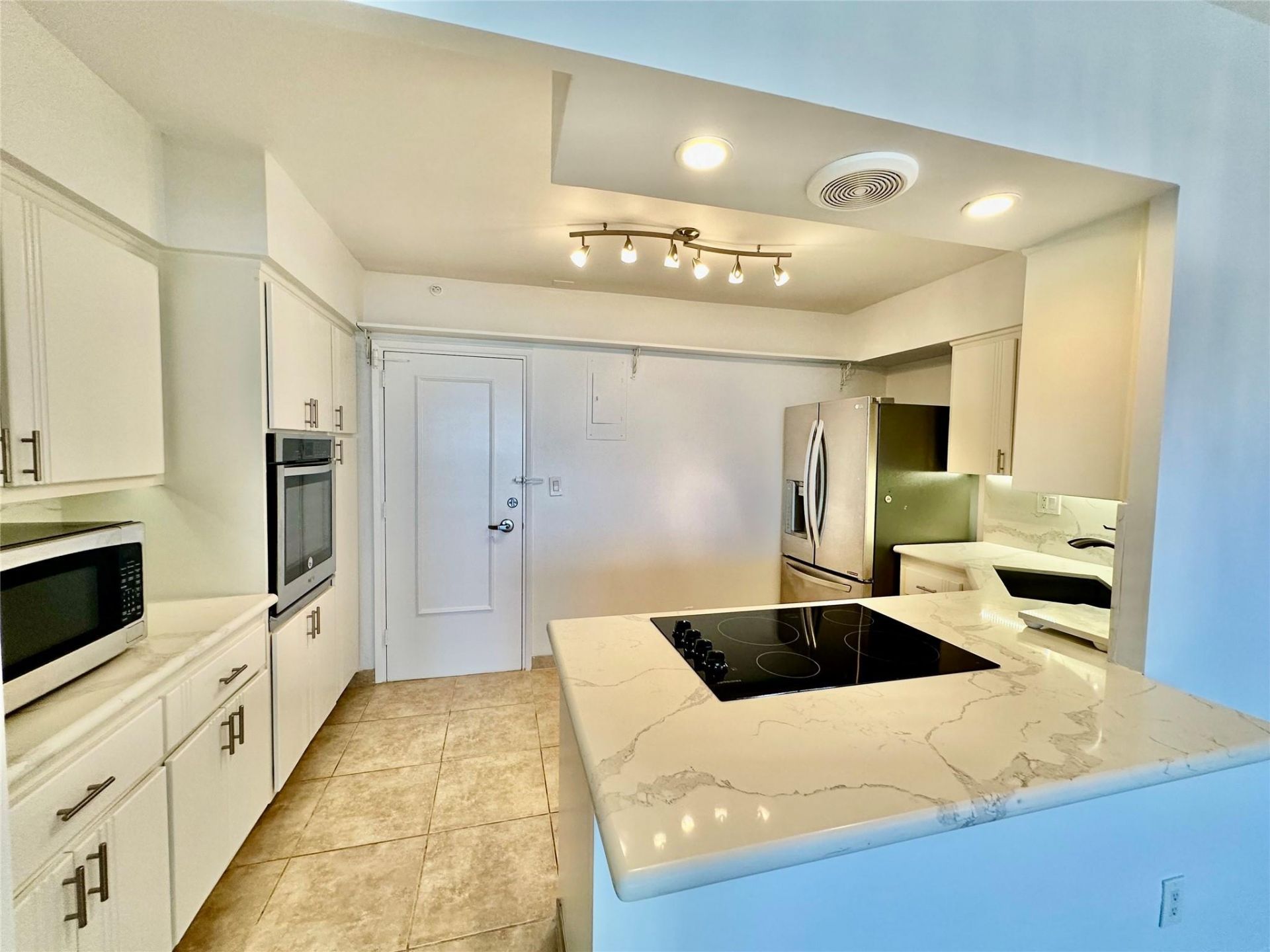 3200 NE 36th Street, Unit 1412A, Fort Lauderdale, FL 33308 Photo