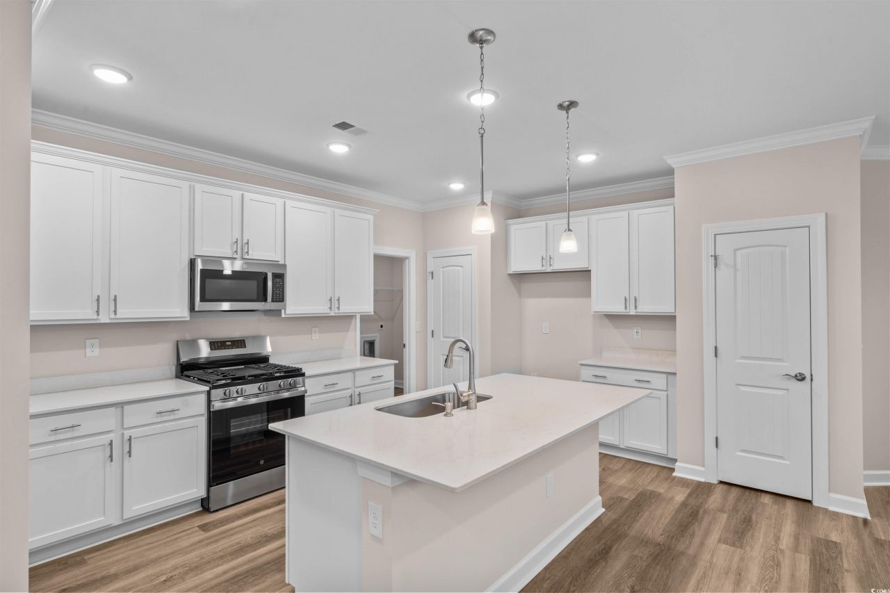 1013 Menorca Ct. Photo 8