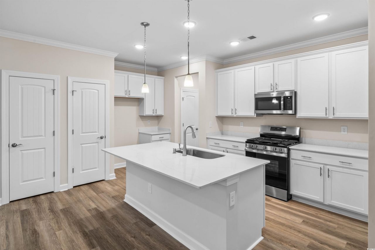 1004 Menorca Ct. Photo 4