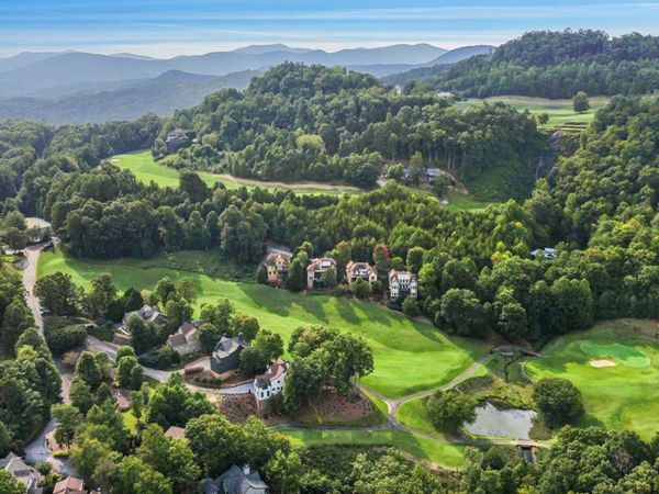 96 Fair View Drive, Clayton, GA 30525