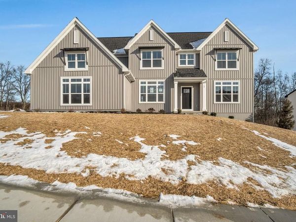 16 OLD MOSS LANE, CARLISLE, PA 17013