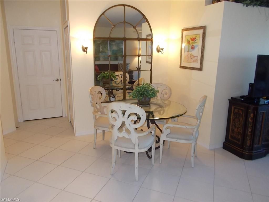 5693 Heron Ln, Unit 502, Naples, FL 34110 Photo