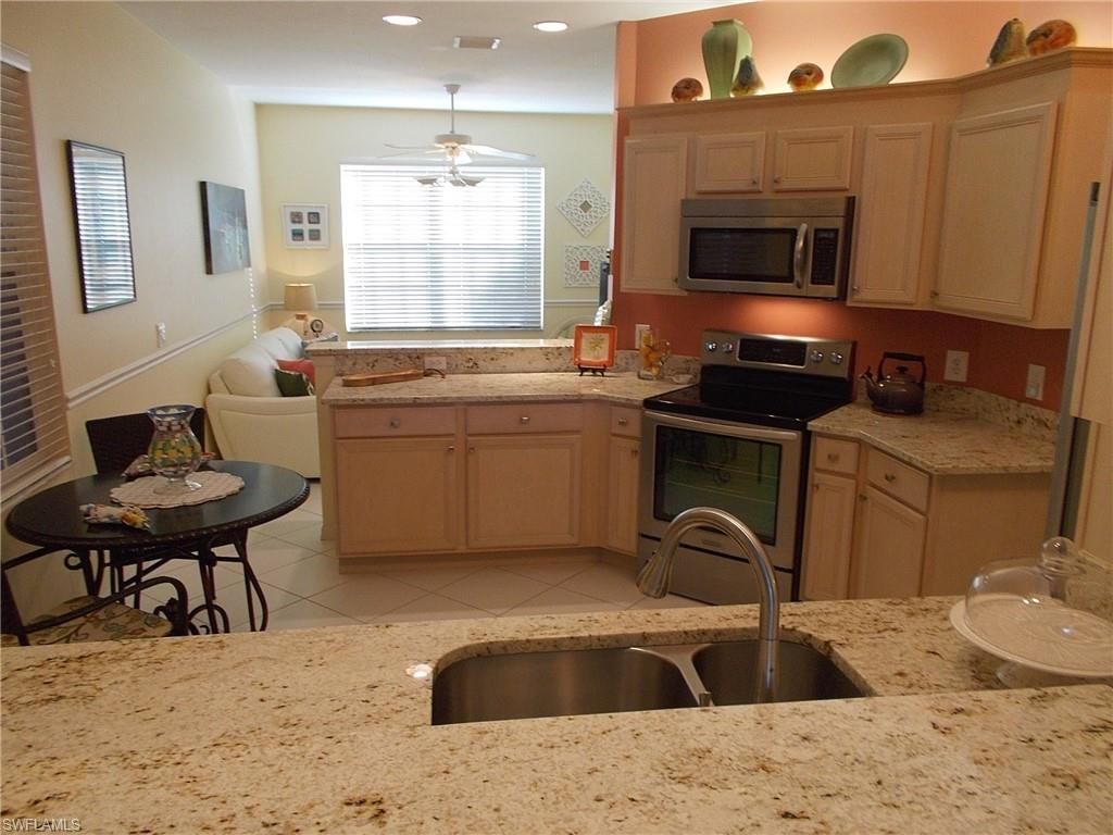 5693 Heron Ln, Unit 502, Naples, FL 34110 Photo