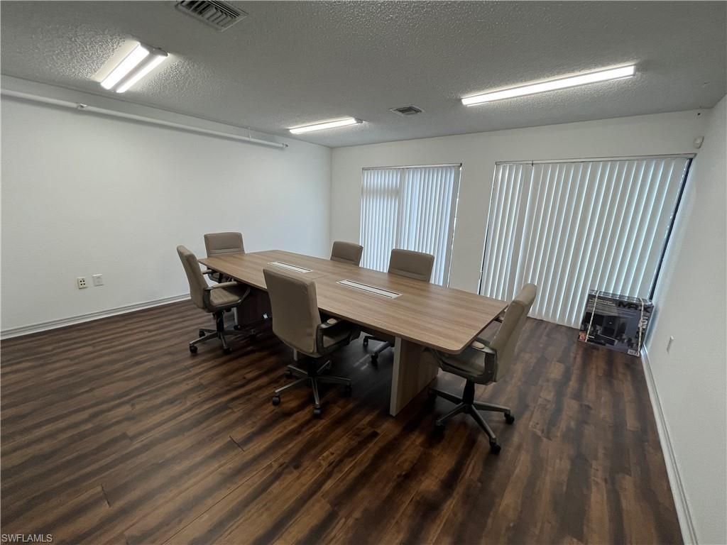 12155 Metro Pkwy, Unit 4, Fort Myers, FL 33966 Photo