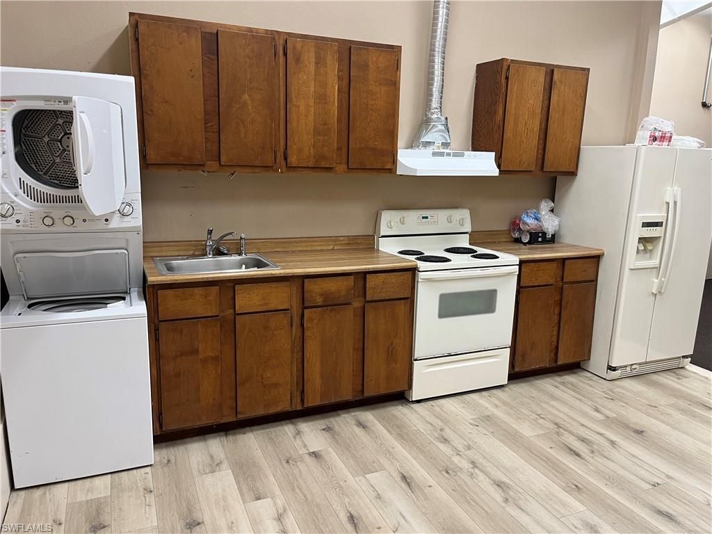 12155 Metro Pkwy, Unit 4, Fort Myers, FL 33966 Photo