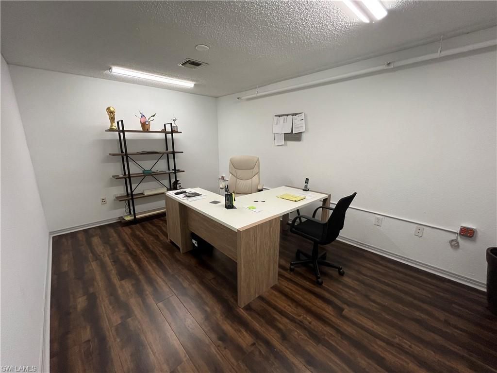 12155 Metro Pkwy, Unit 4, Fort Myers, FL 33966 Photo