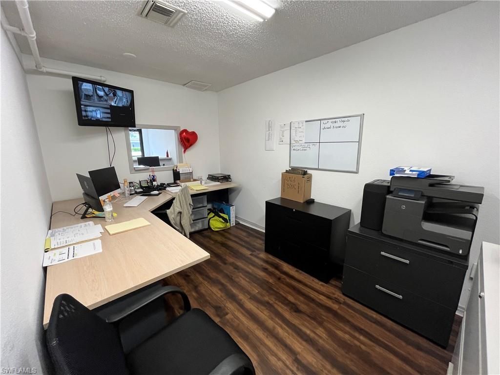 12155 Metro Pkwy, Unit 4, Fort Myers, FL 33966 Photo