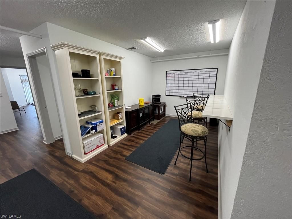 12155 Metro Pkwy, Unit 4, Fort Myers, FL 33966 Photo