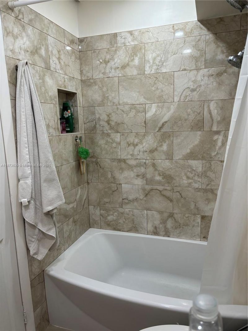 3475 N Country Club Dr, Unit 116, Aventura, FL 33180 Photo