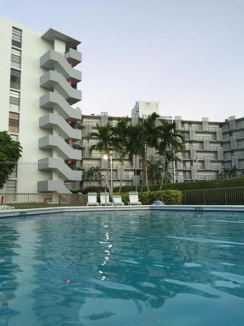 3475 N Country Club Dr, Unit 116, Aventura, FL 33180 Photo