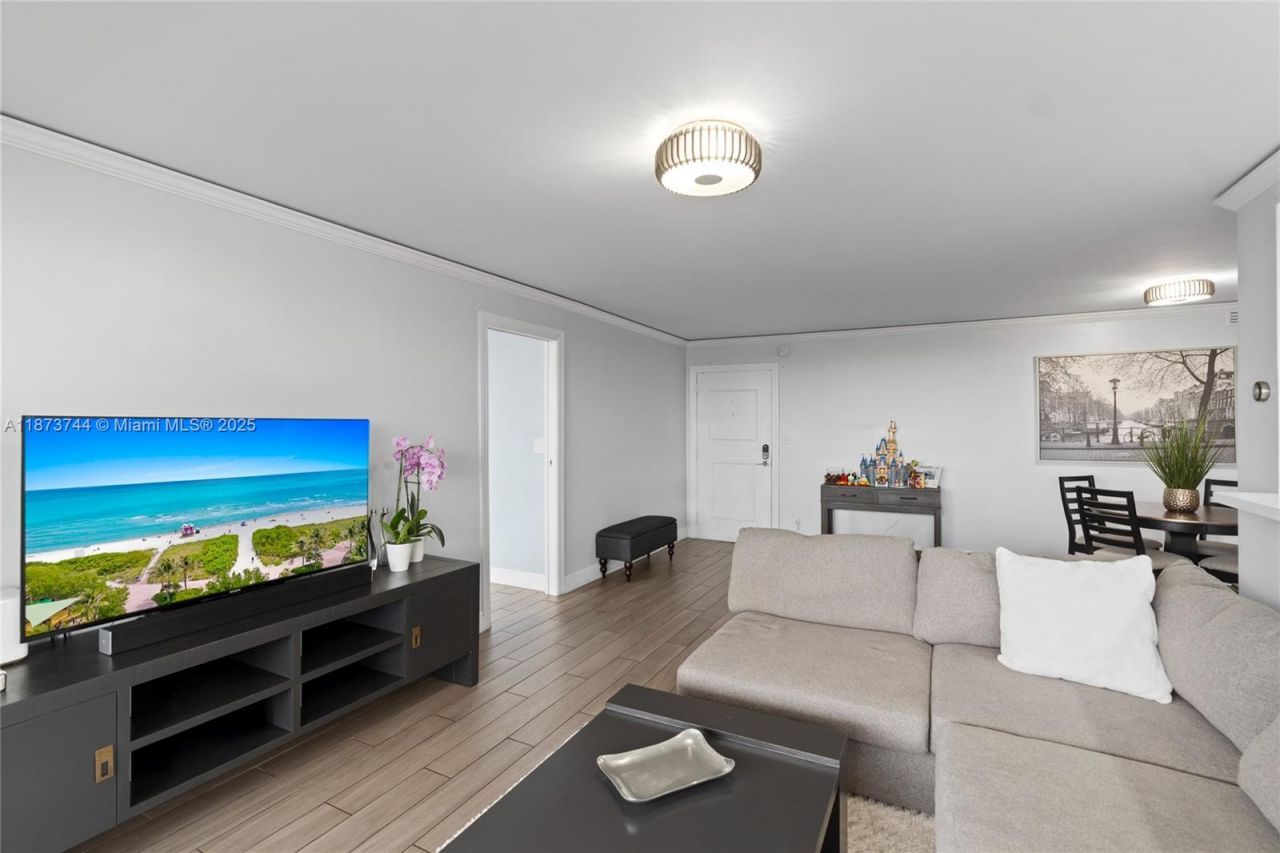 2841 N Ocean Blvd, Unit 702, Fort Lauderdale, FL 33308 Photo