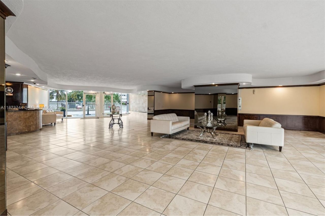 2841 N Ocean Blvd, Unit 702, Fort Lauderdale, FL 33308 Photo