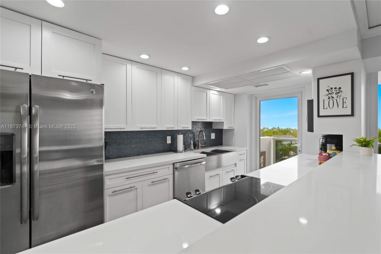 2841 N Ocean Blvd, Unit 702, Fort Lauderdale, FL 33308 Photo