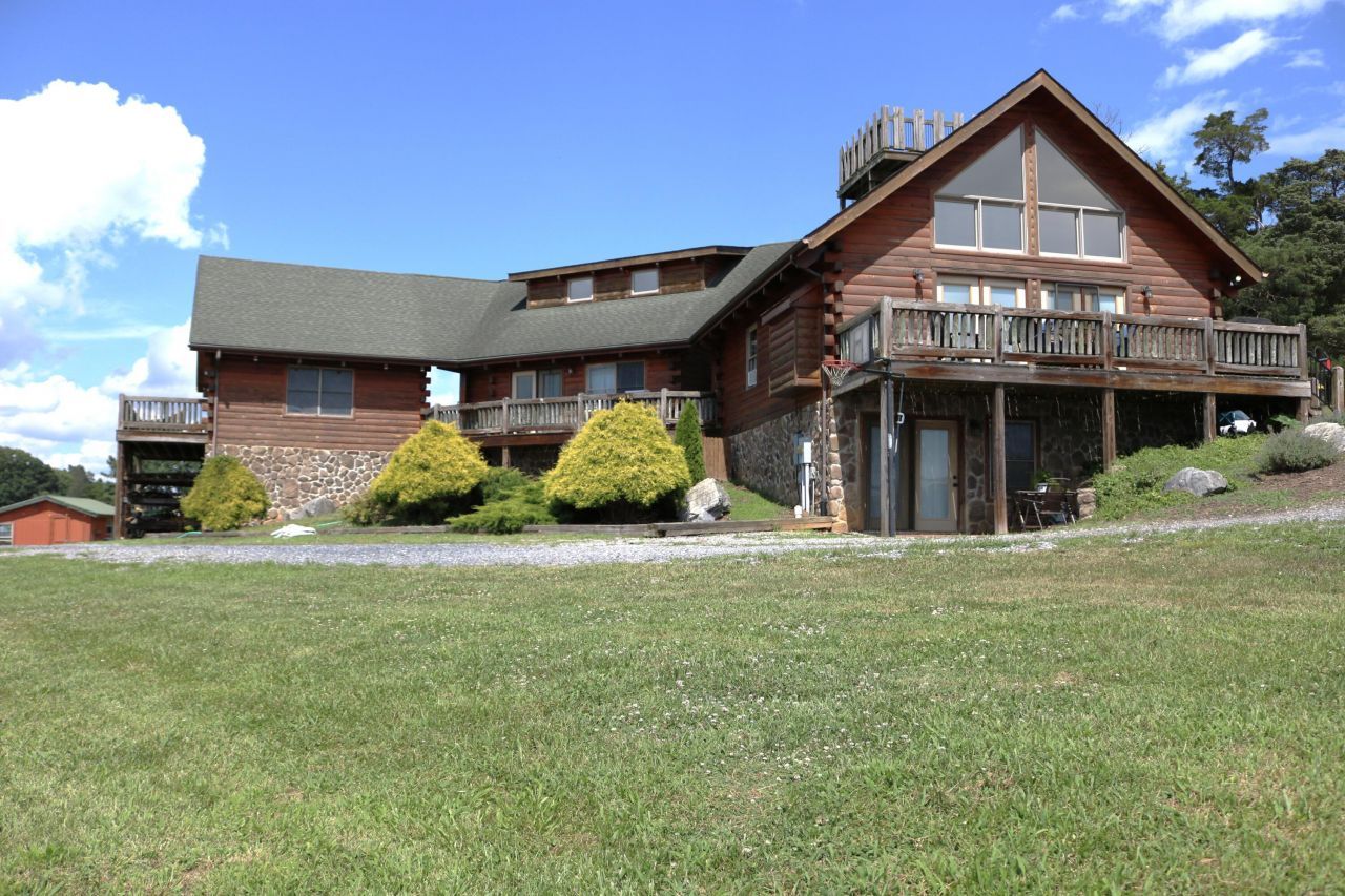 60 Riders Ridge Trl, Buena Vista, VA 24416