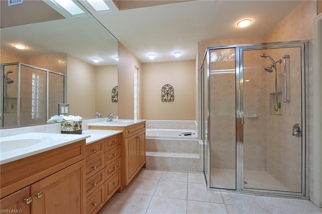 5815 Persimmon Way, Naples, FL 34110 Photo