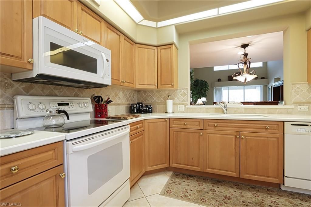 5815 Persimmon Way, Naples, FL 34110 Photo