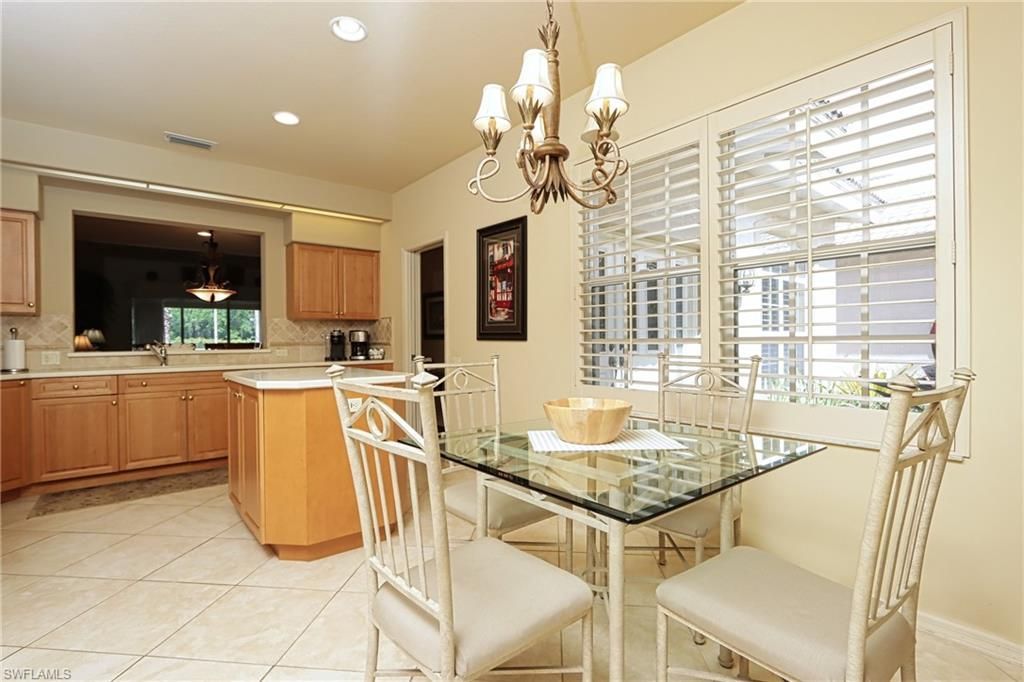 5815 Persimmon Way, Naples, FL 34110 Photo