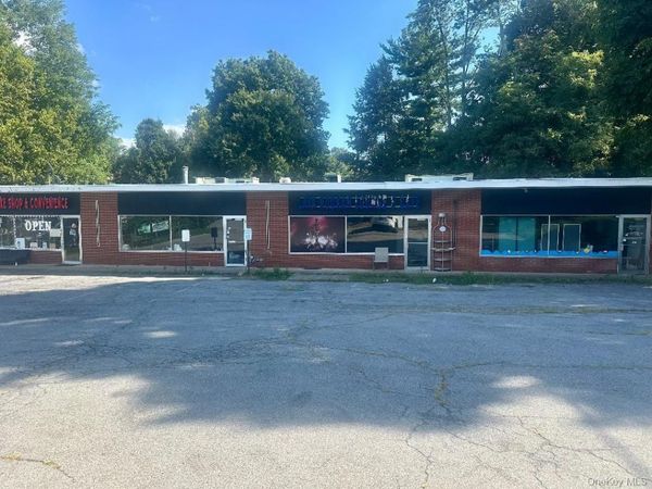 794 Dutchess Turnpike, Poughkeepsie, NY 12603