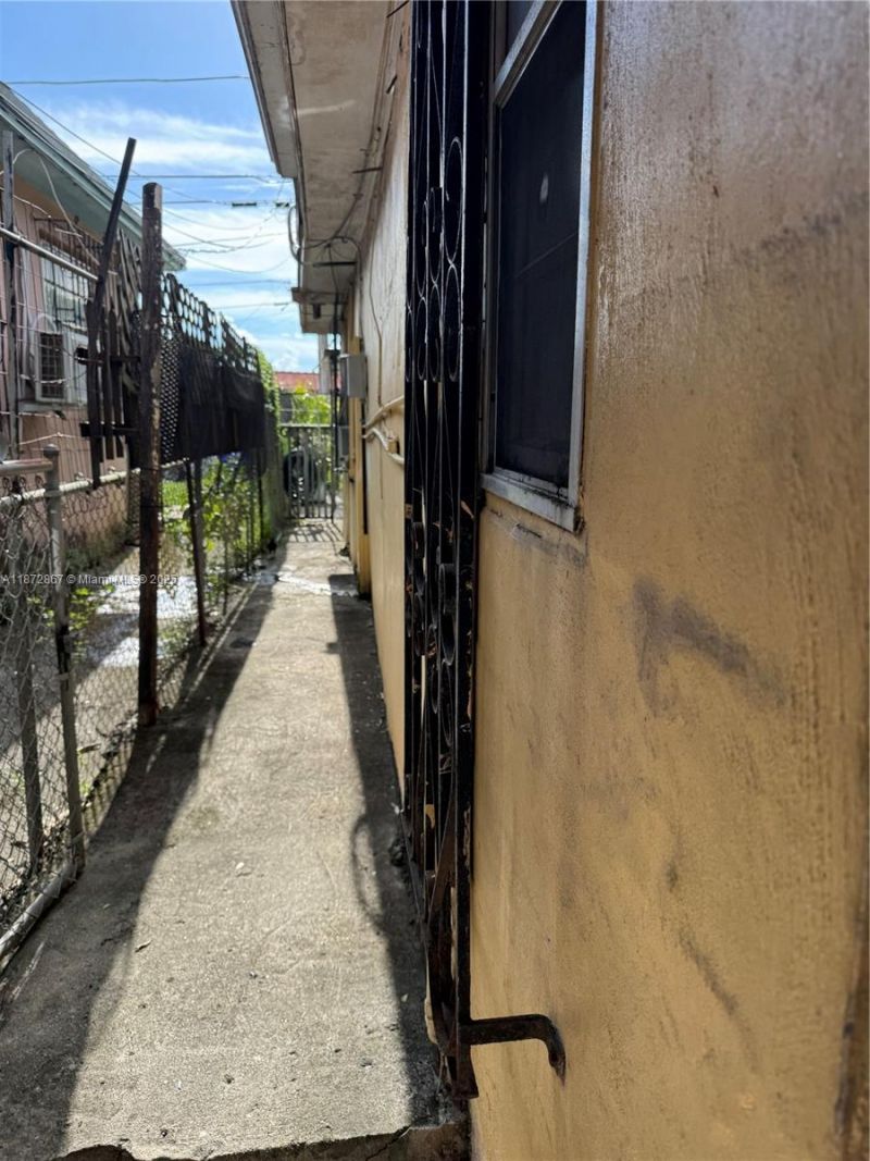 2751 NW 24th Ave, Miami, FL 33142 Photo