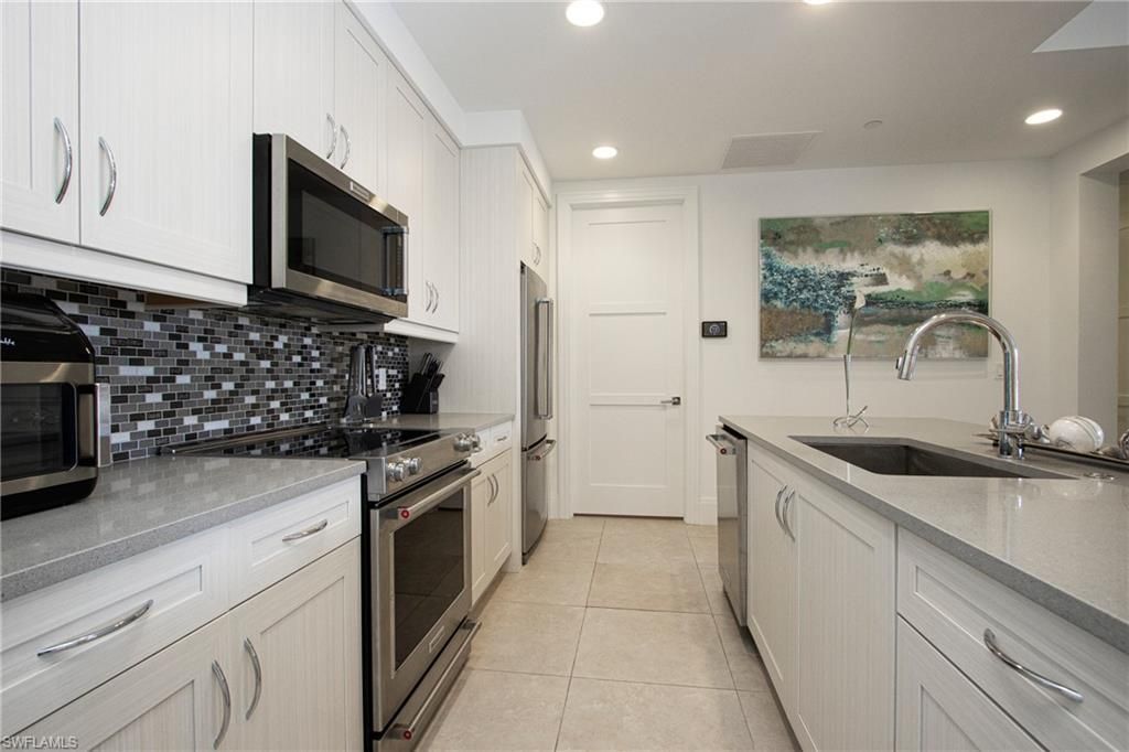 1035 3rd Ave S, Unit 303, Naples, FL 34102 Photo