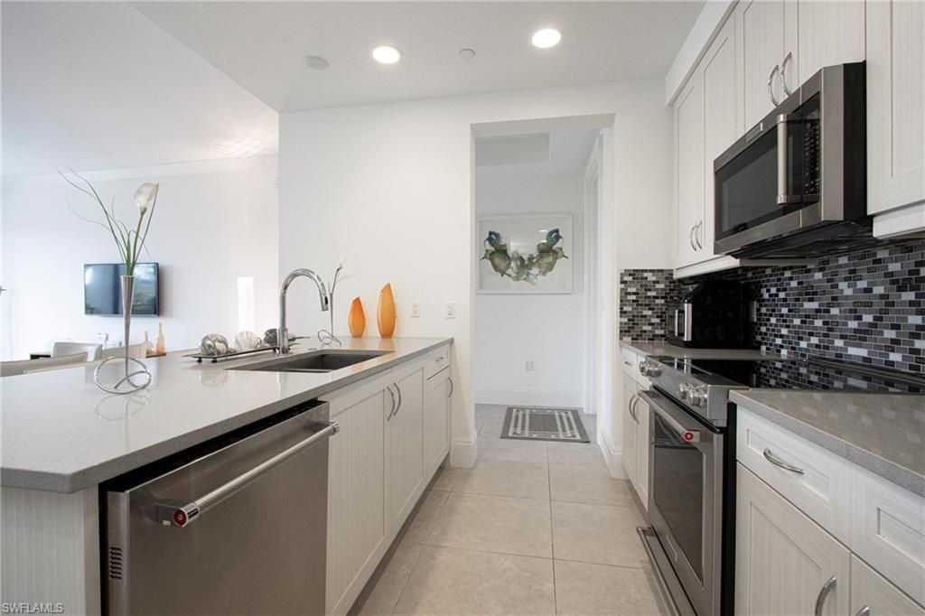 1035 3rd Ave S, Unit 303, Naples, FL 34102 Photo