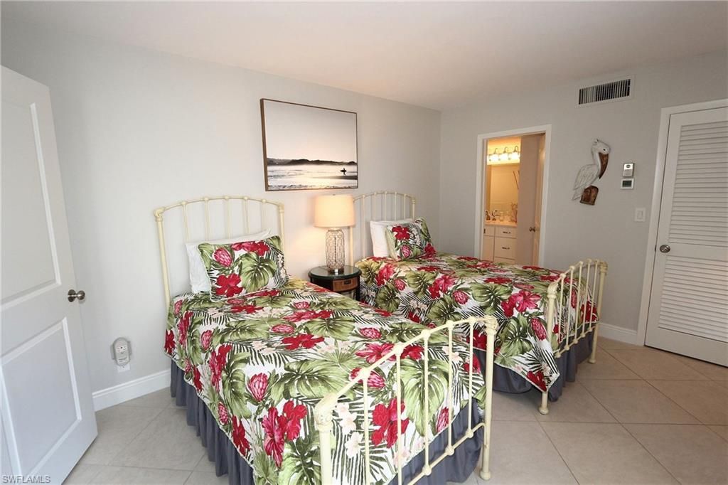 3443 Gulf Shore Blvd N, Unit 314, Naples, FL 34103 Photo