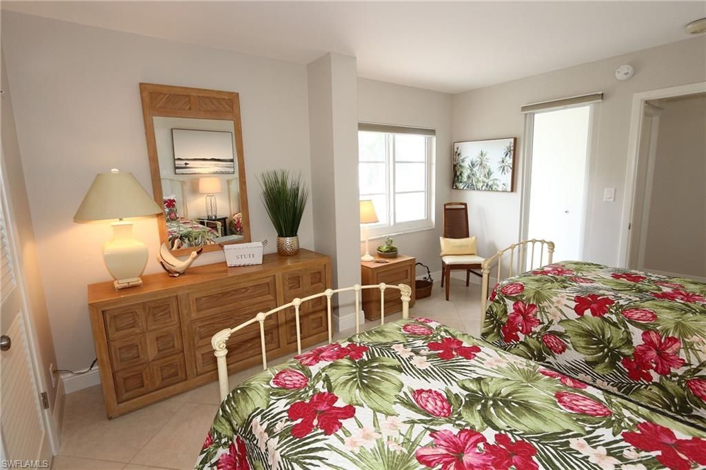 3443 Gulf Shore Blvd N, Unit 314, Naples, FL 34103 Photo