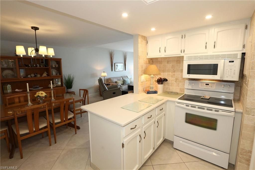 3443 Gulf Shore Blvd N, Unit 314, Naples, FL 34103 Photo