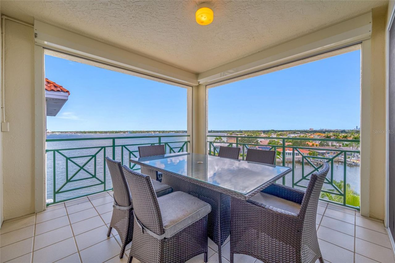 4717 Dolphin Cay Lane S, Unit 608, Saint Petersburg, FL 33711 Photo