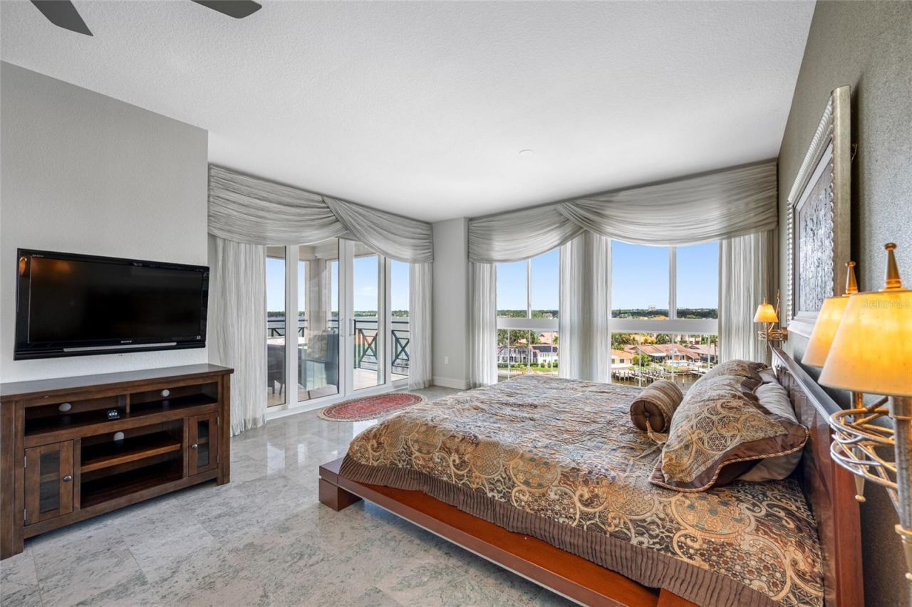 4717 Dolphin Cay Lane S, Unit 608, Saint Petersburg, FL 33711 Photo