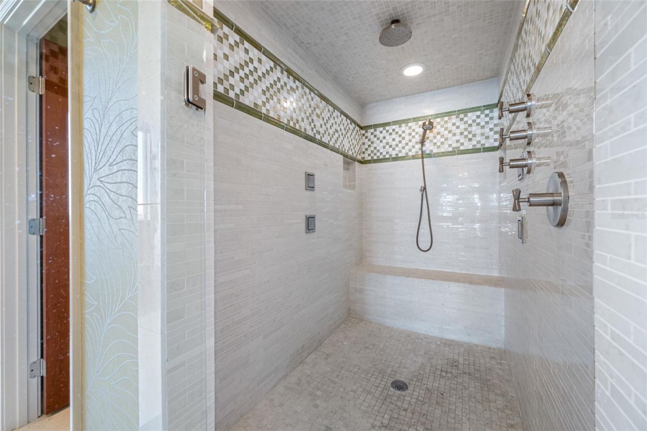 4717 Dolphin Cay Lane S, Unit 608, Saint Petersburg, FL 33711 Photo