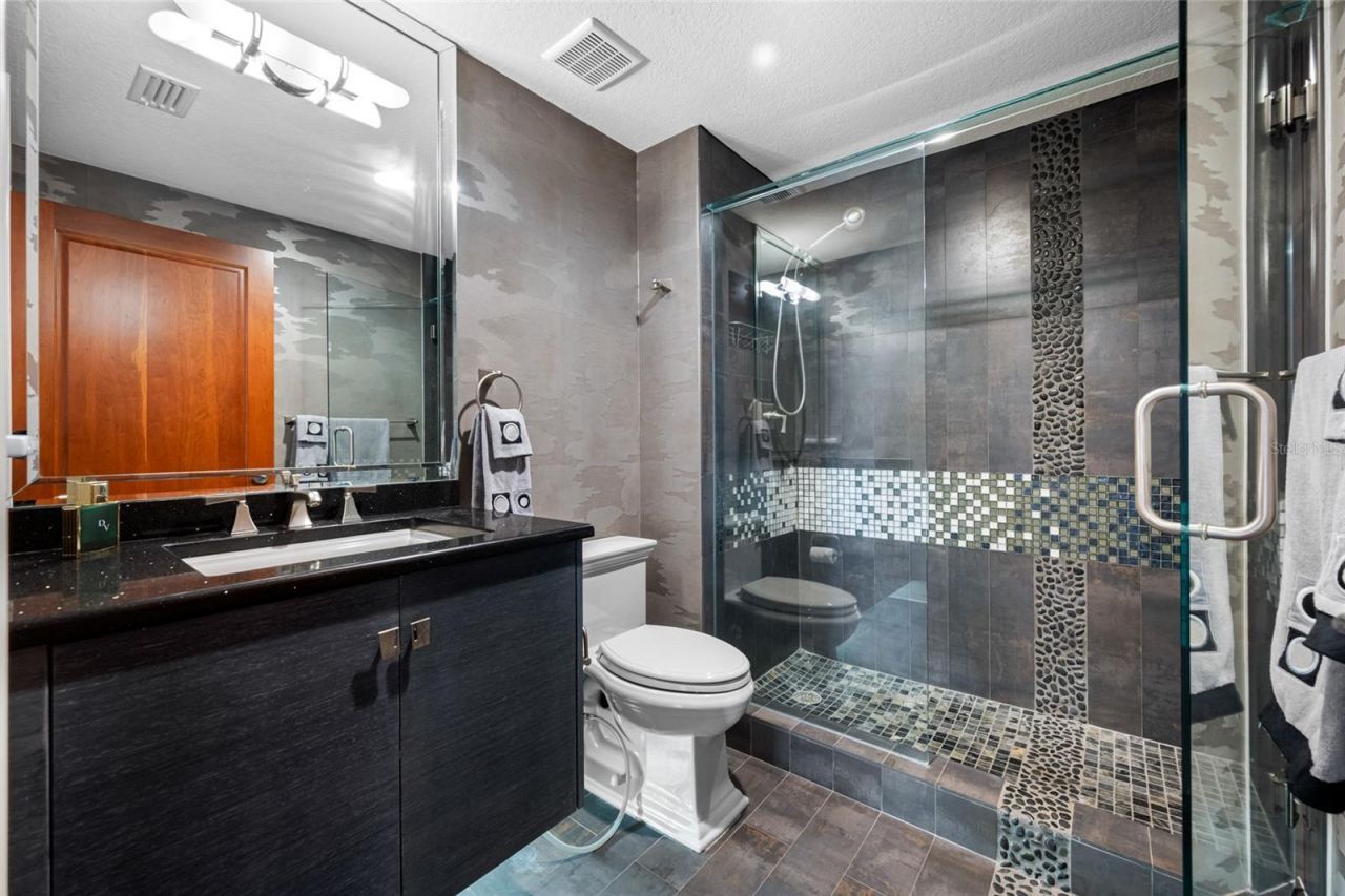 4717 Dolphin Cay Lane S, Unit 608, Saint Petersburg, FL 33711 Photo